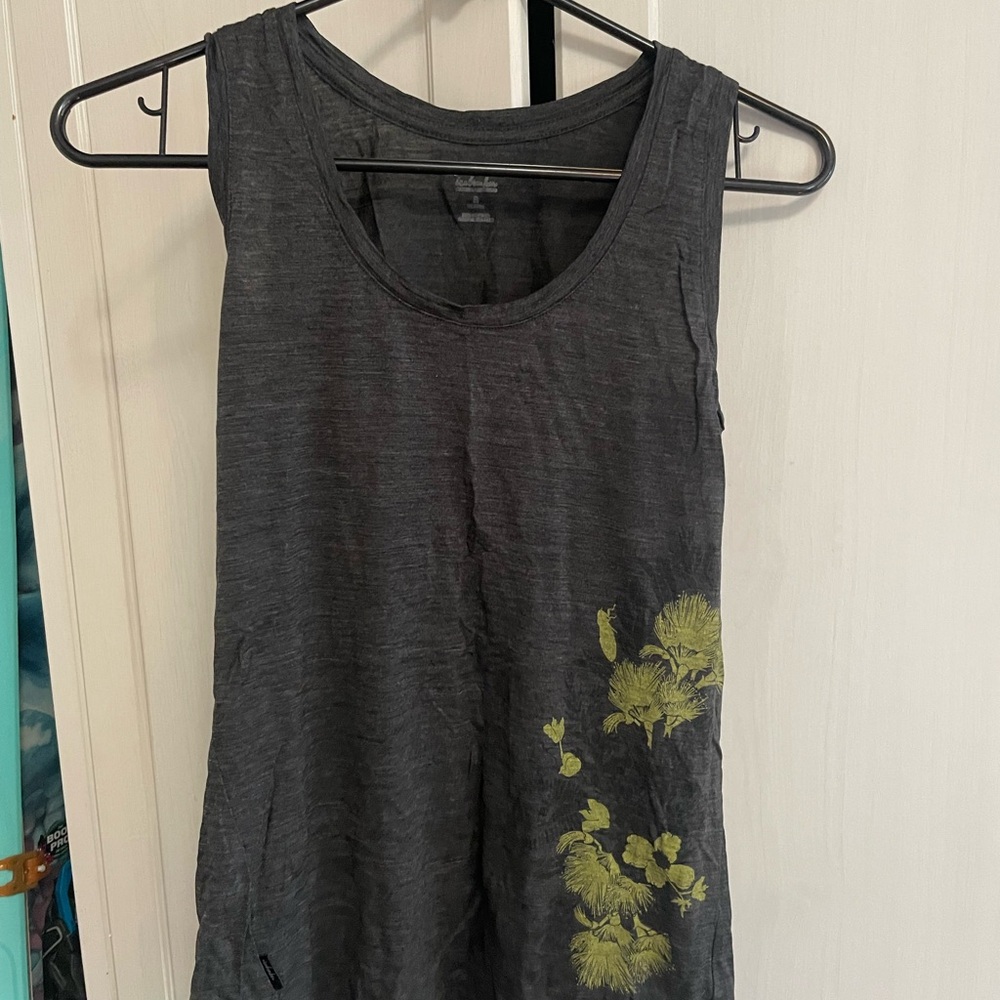 Gray Sleeveless Top with Yellow Floral Design